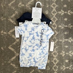 Calvin Klein 3pc set- Baby